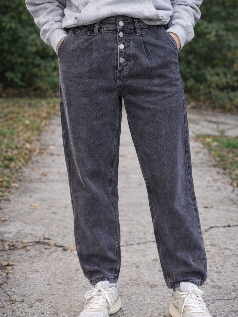Zara High Waisted Pleated Jeans Black Straight Leg Vintage Style